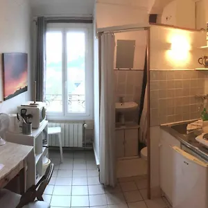 studio-elphants-2.hotels-rhonealpes.com/