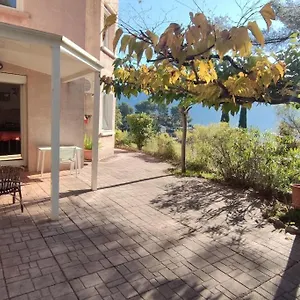 Bas De T3 - Calme Et Vue Panoramique Appartement