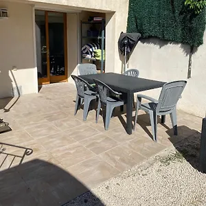 Ravissant Studio Au Centre De Les Pin Proche Marseille, Aix, Toulon, Plages Appartement
